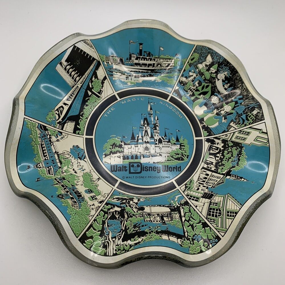 Walt Disney World The Magic Kingdom Collectors Plate Candy Dish Ashtray Vintage